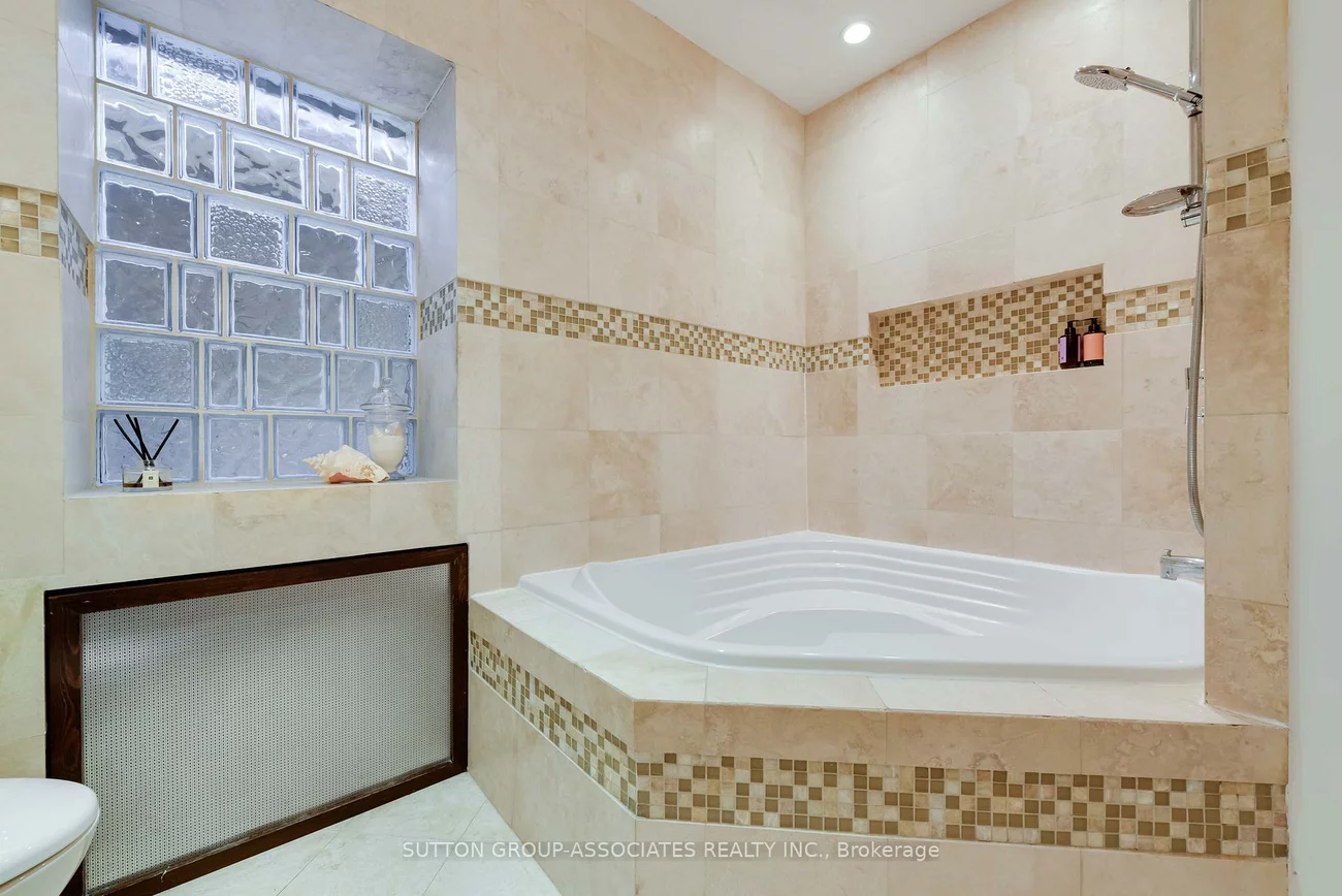 136, Arlington, Oakwood Village, Toronto