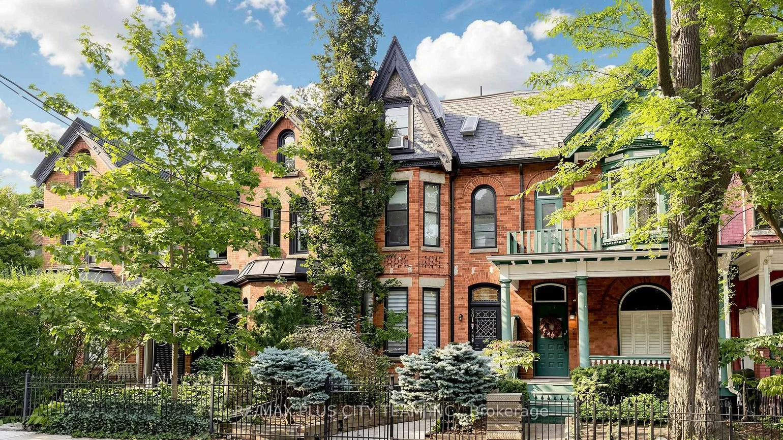 201, Seaton, Cabbagetown-South St. James Town, Toronto
