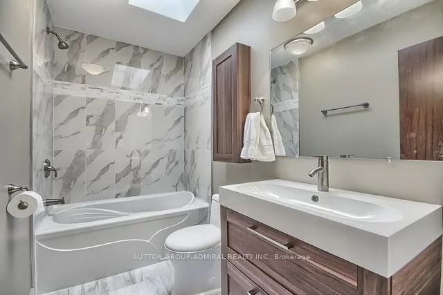 676, Vaughan, Oakwood Village, Toronto