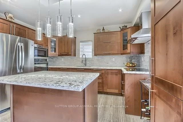 676, Vaughan, Oakwood Village, Toronto