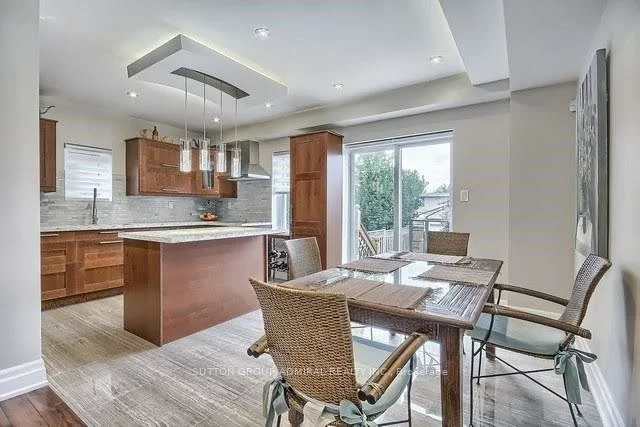 676, Vaughan, Oakwood Village, Toronto