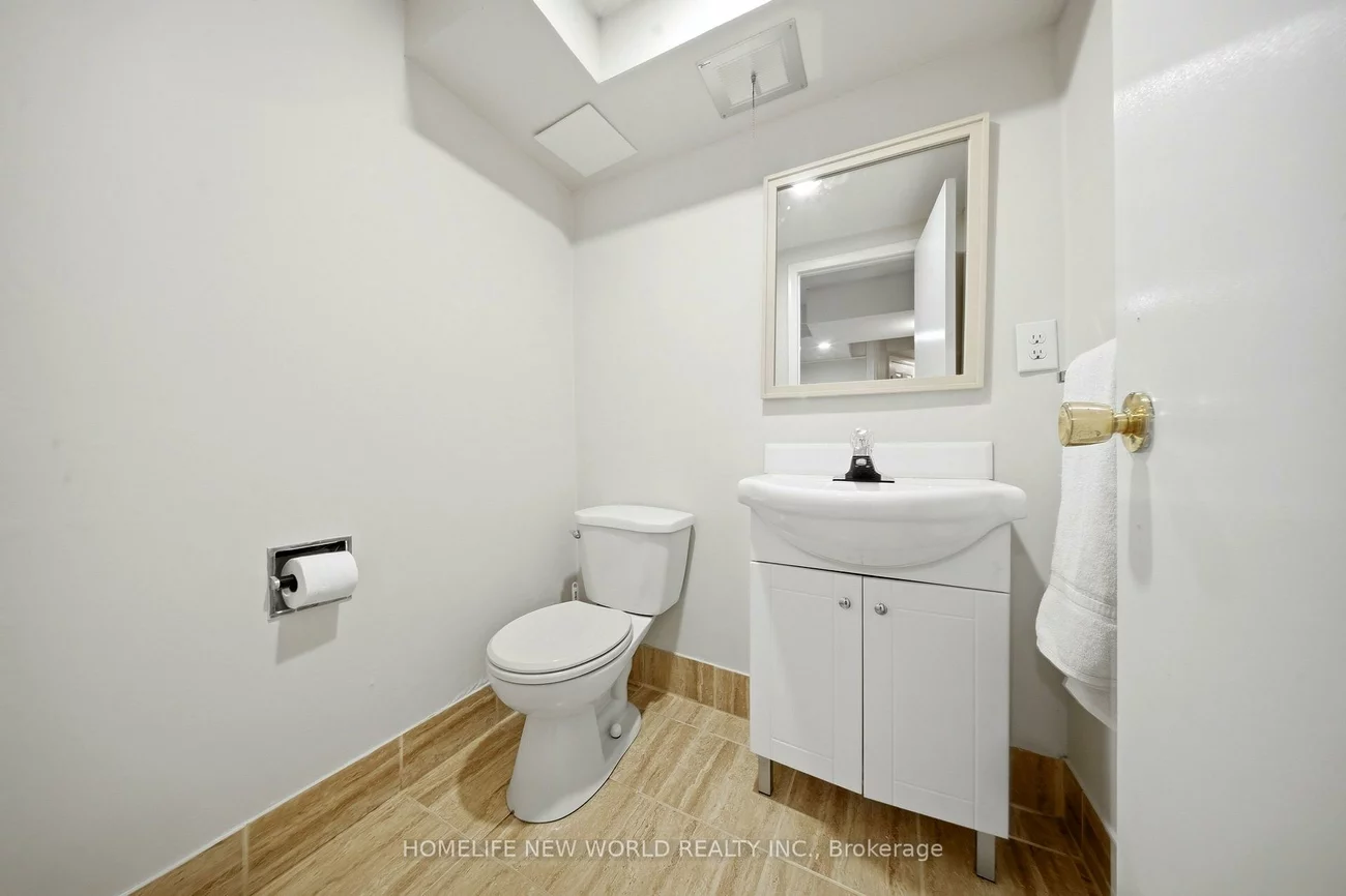 18, Dolan, Don Valley Village, Toronto
