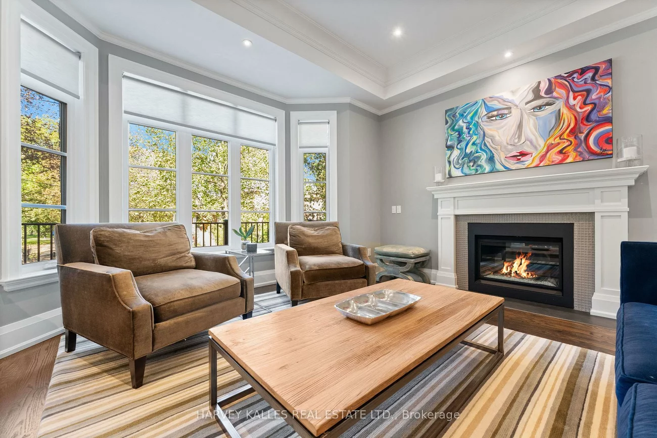 717, Woburn, Bedford Park-Nortown, Toronto