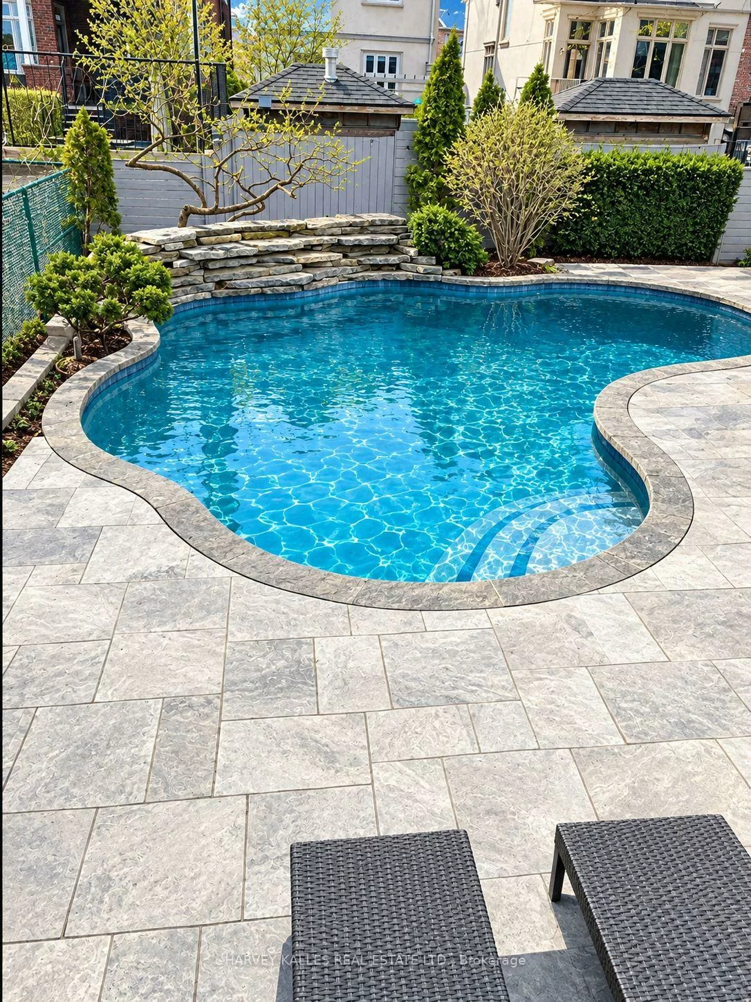 717, Woburn, Bedford Park-Nortown, Toronto
