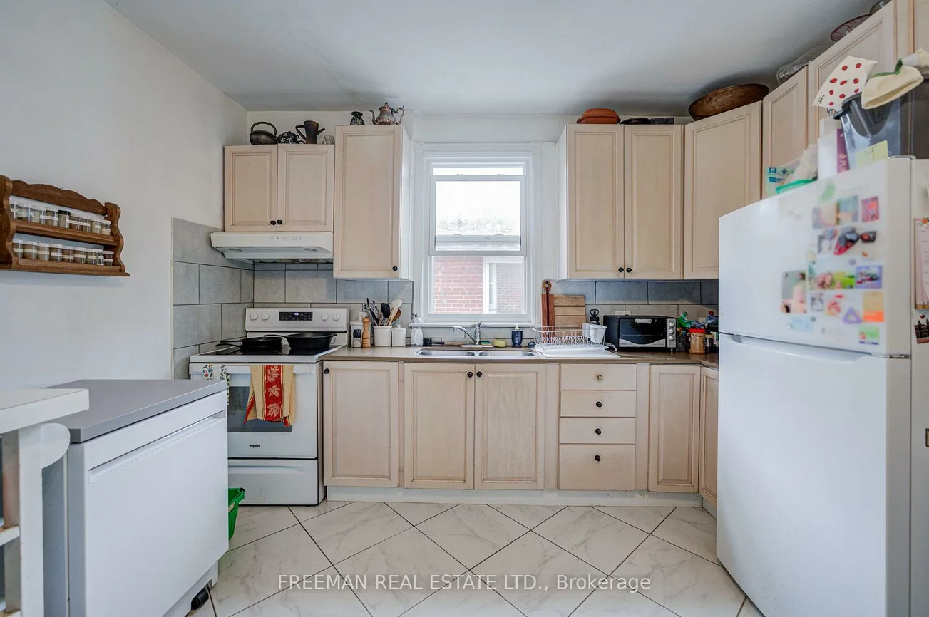 756, Euclid, Annex, Toronto