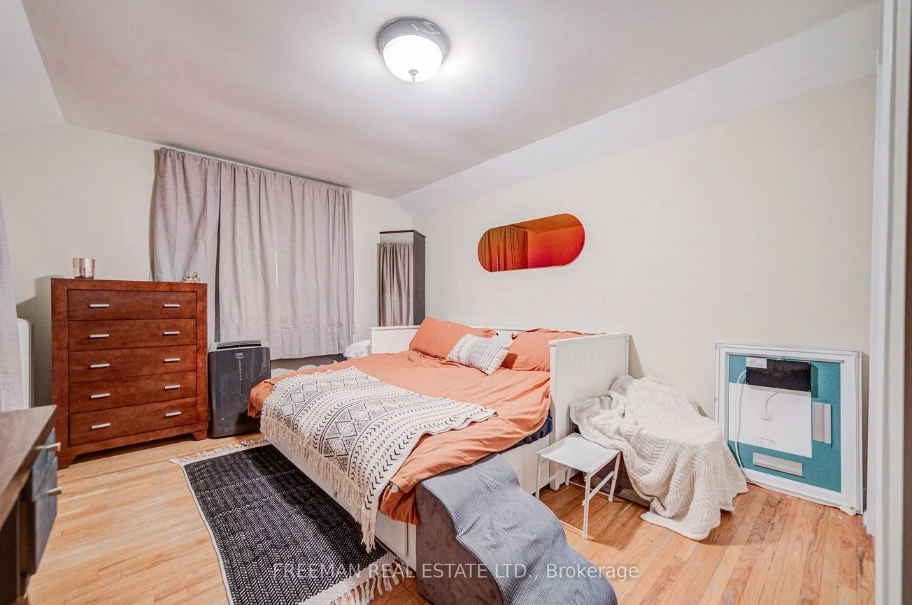 756, Euclid, Annex, Toronto