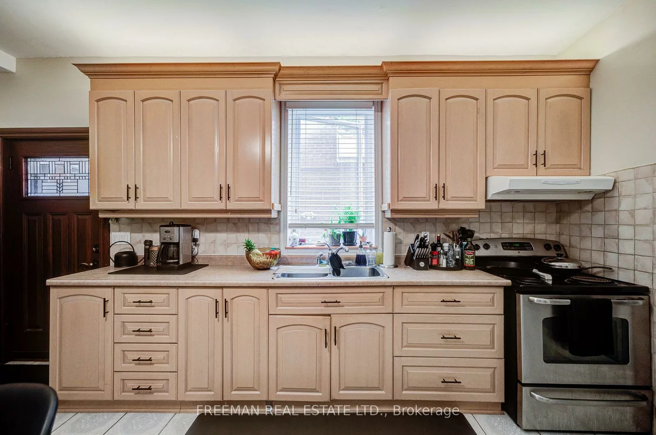 756, Euclid, Annex, Toronto