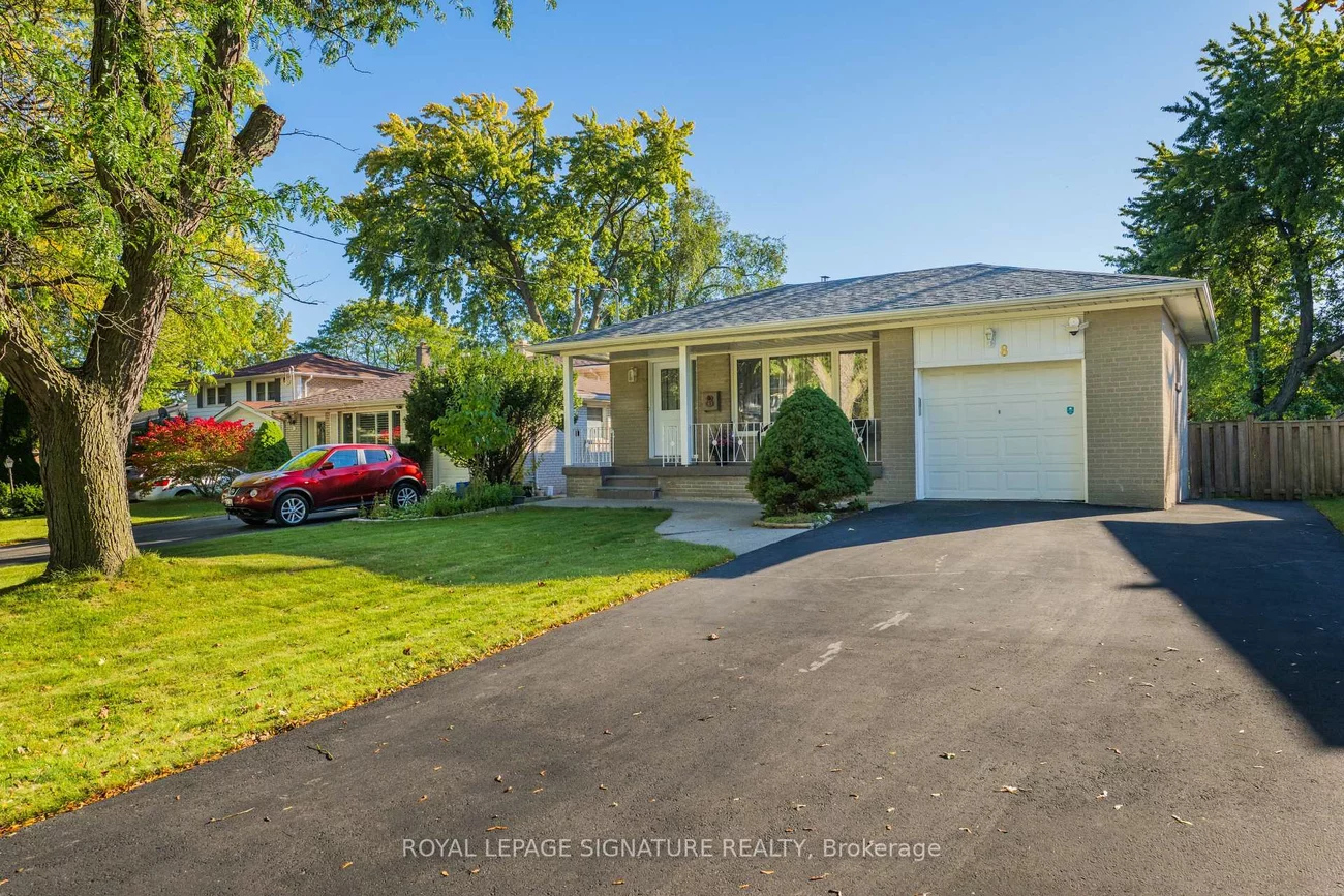 8, Bellbury, Don Valley Village, Toronto