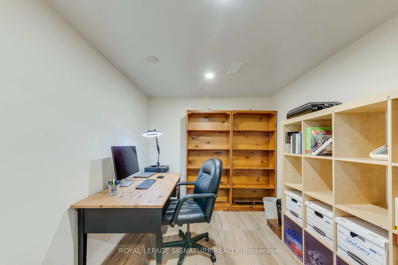 8, Bellbury, Don Valley Village, Toronto