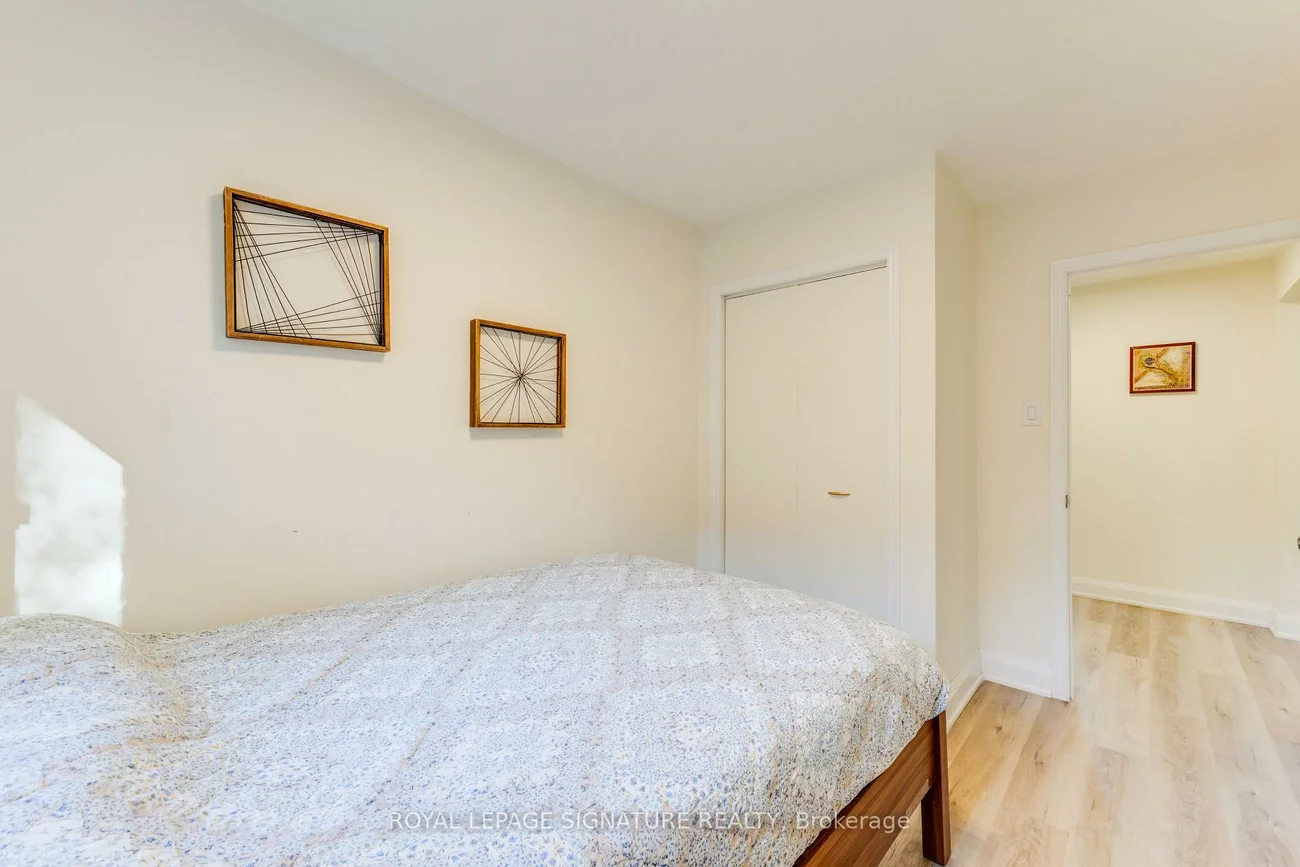 8, Bellbury, Don Valley Village, Toronto