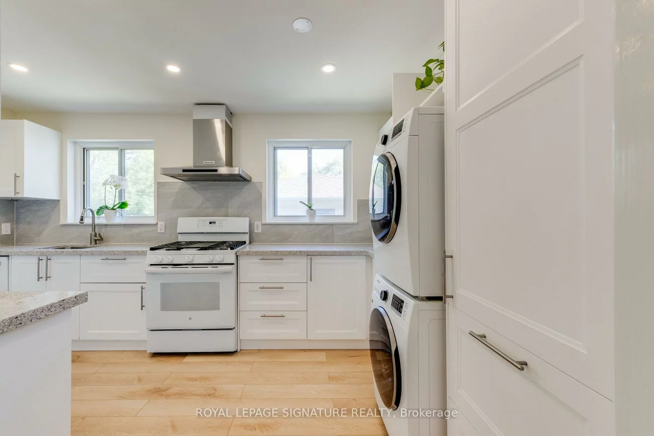 8, Bellbury, Don Valley Village, Toronto