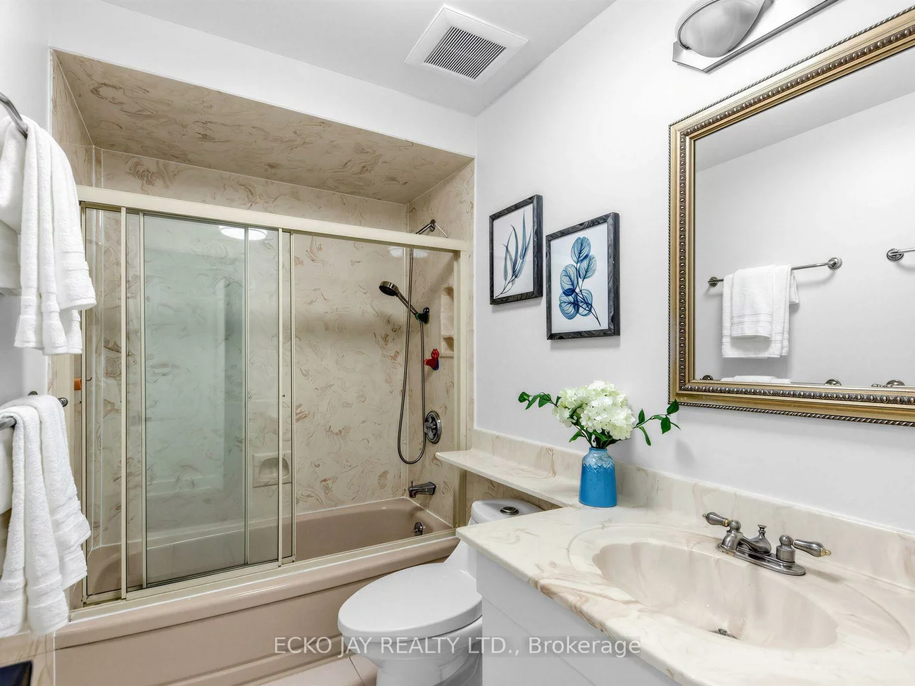 22, Meadowglade, Henry Farm, Toronto
