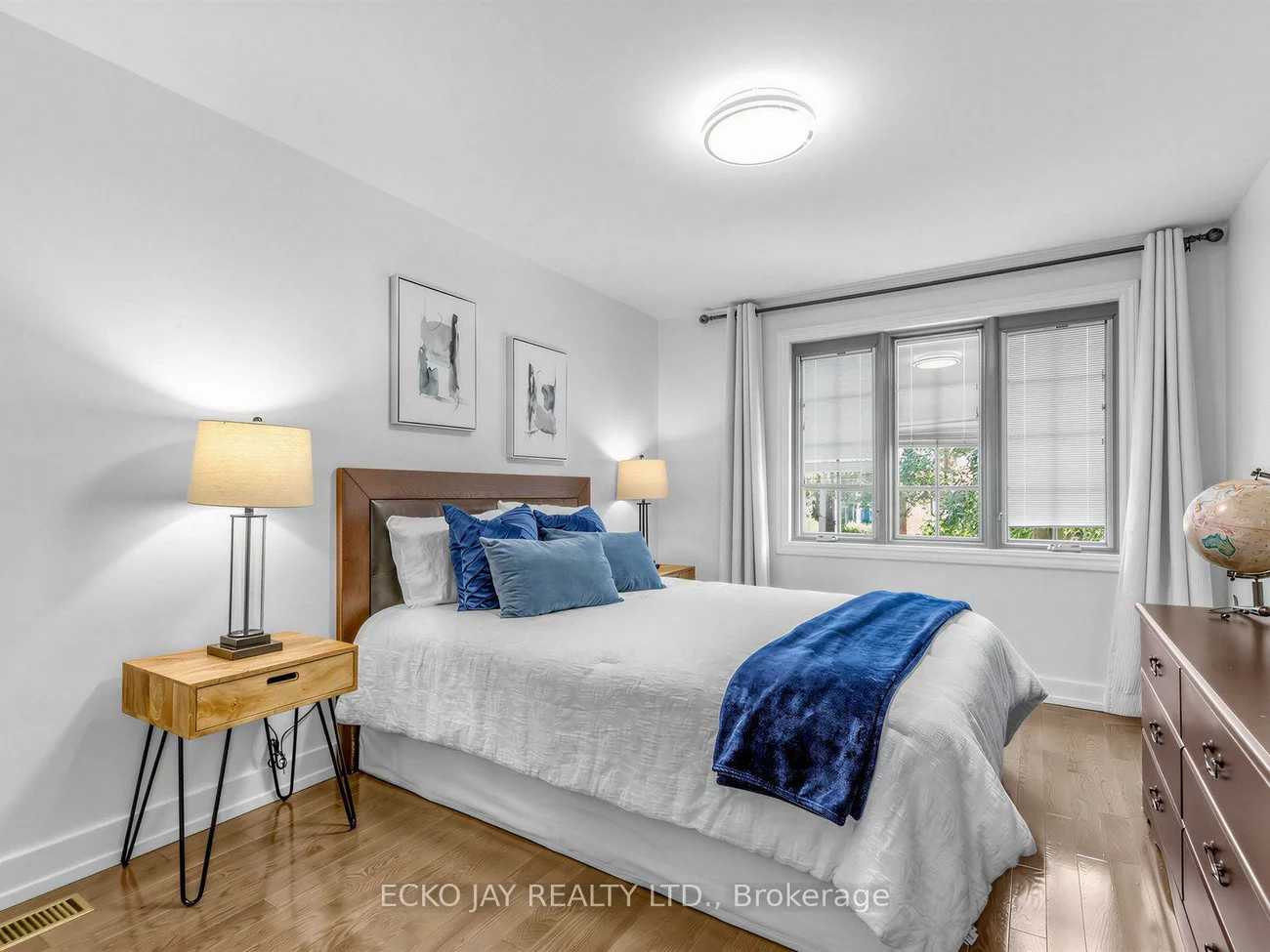 22, Meadowglade, Henry Farm, Toronto