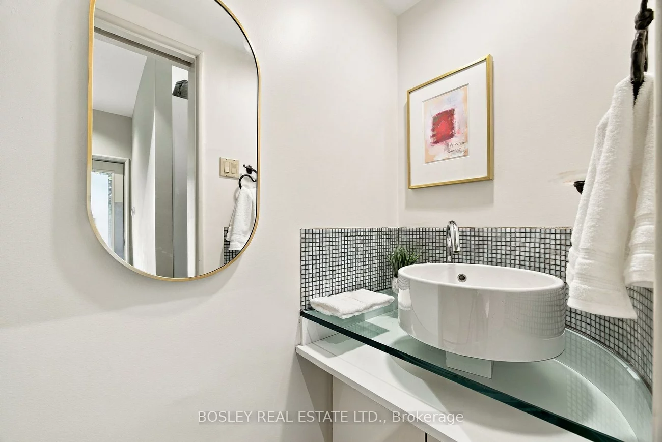 33A, Henry, Kensington-Chinatown, Toronto