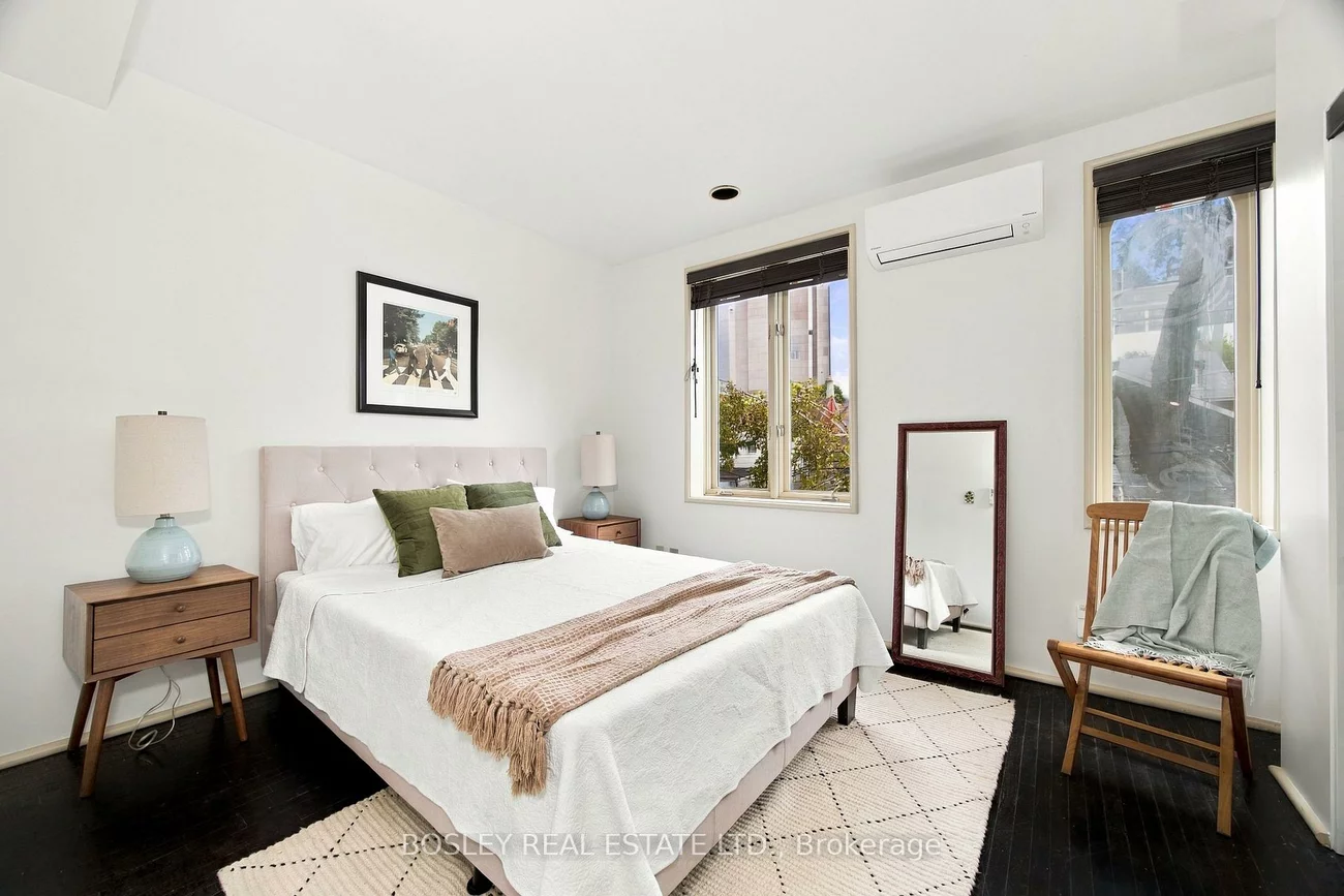 33A, Henry, Kensington-Chinatown, Toronto