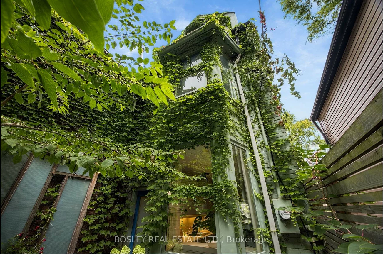 33A, Henry, Kensington-Chinatown, Toronto