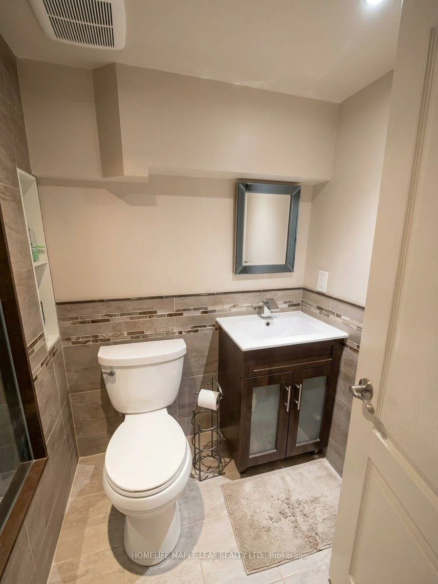 600, Oakwood, Oakwood Village, Toronto