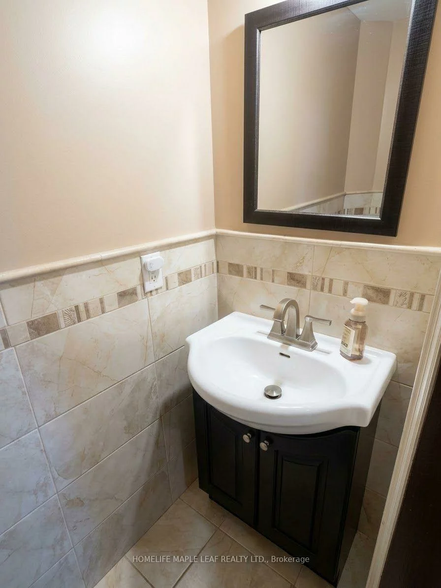 600, Oakwood, Oakwood Village, Toronto
