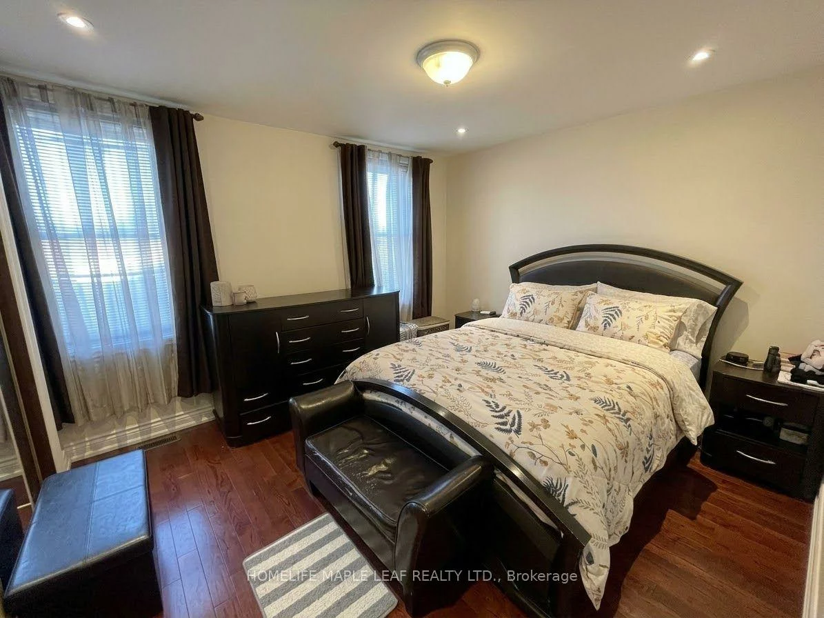 600, Oakwood, Oakwood Village, Toronto
