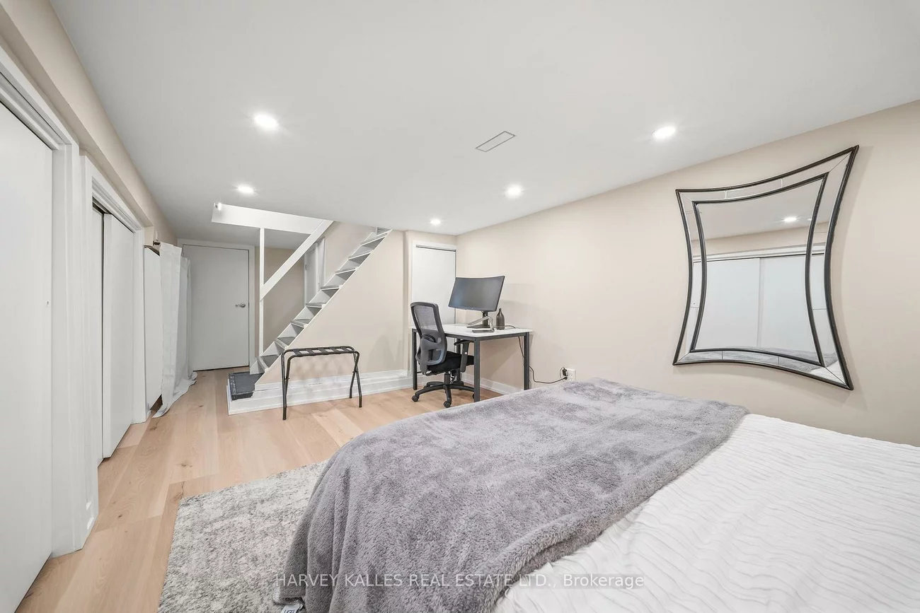 495, Roxton, Palmerston-Little Italy, Toronto