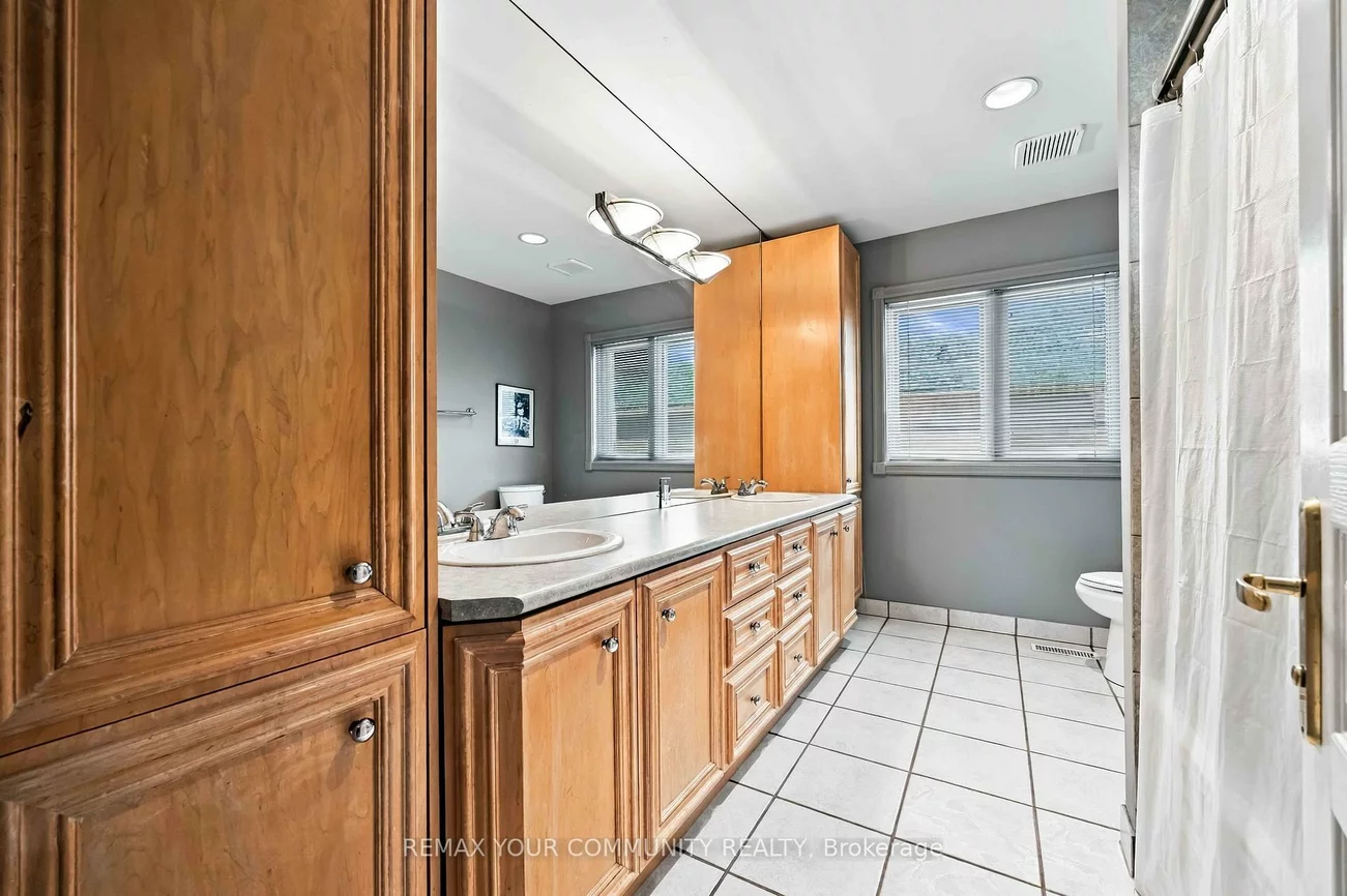 571, Old Orchard, Bedford Park-Nortown, Toronto