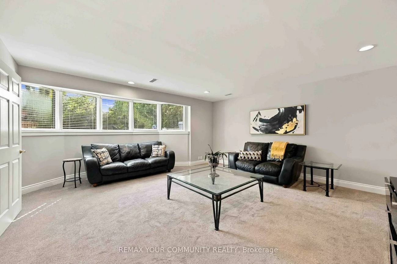 571, Old Orchard, Bedford Park-Nortown, Toronto