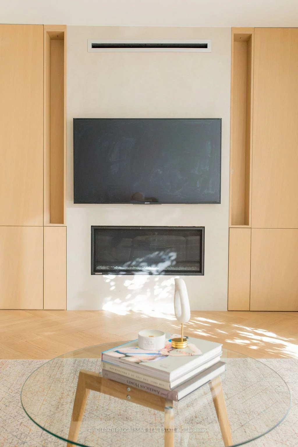 127, Glenvale, Leaside, Toronto