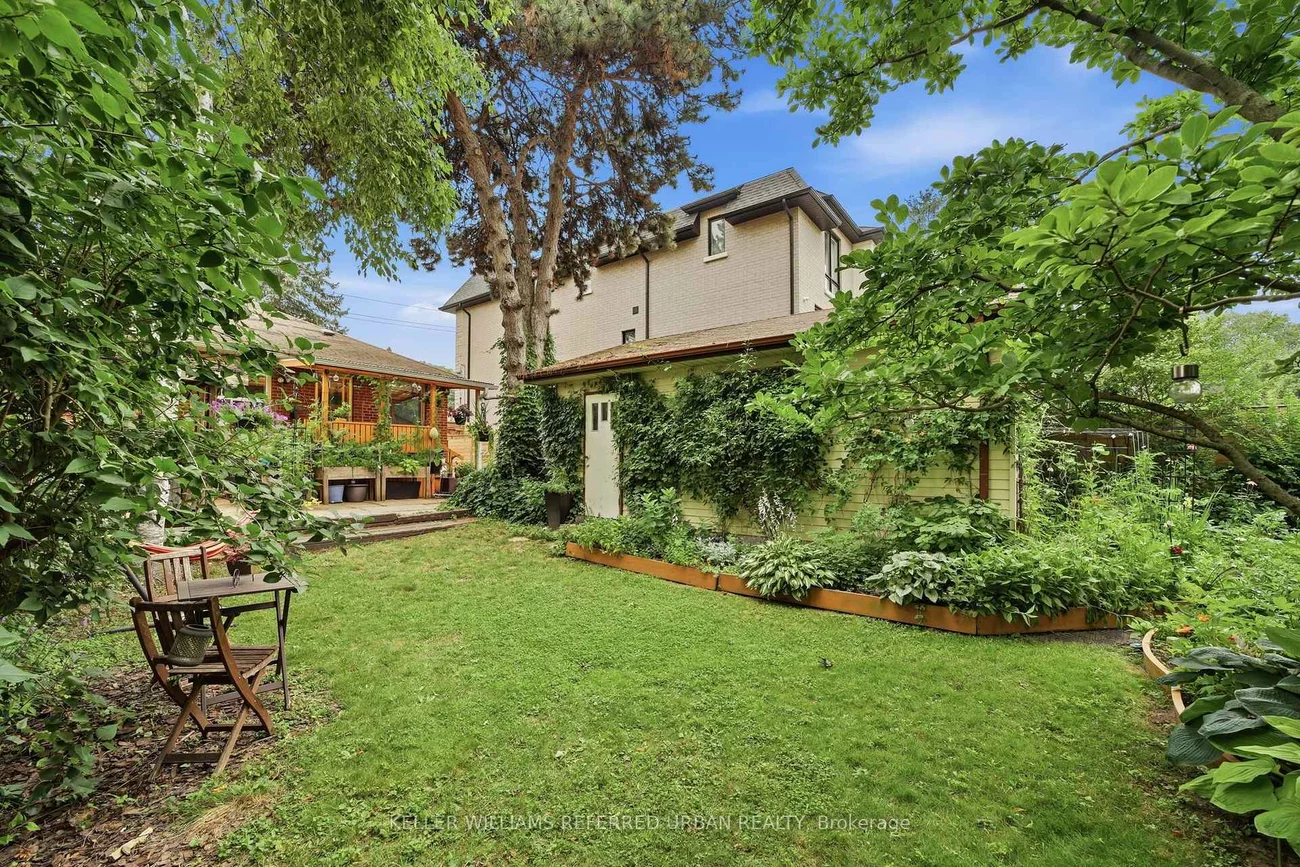 241, Churchill, Willowdale West, Toronto