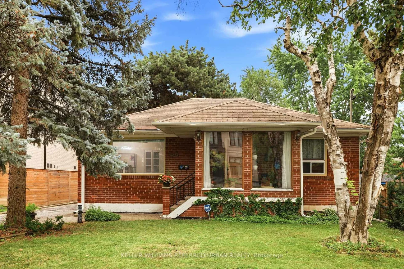 241, Churchill, Willowdale West, Toronto