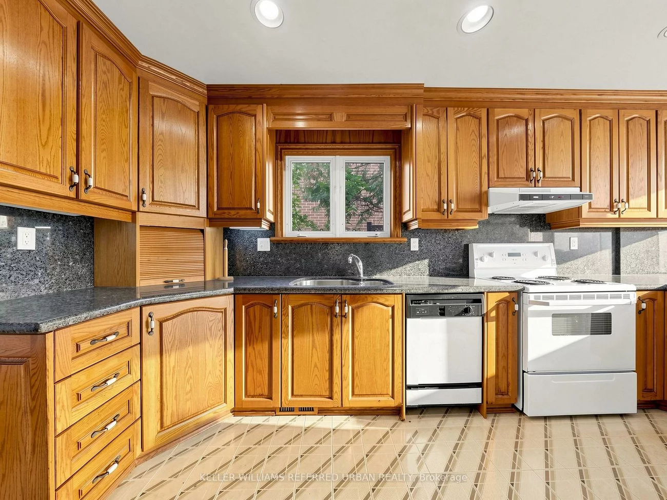 82, Crossbow, Pleasant View, Toronto