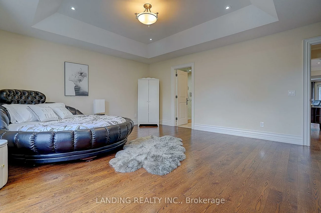 24, Abbotsford, Willowdale West, Toronto