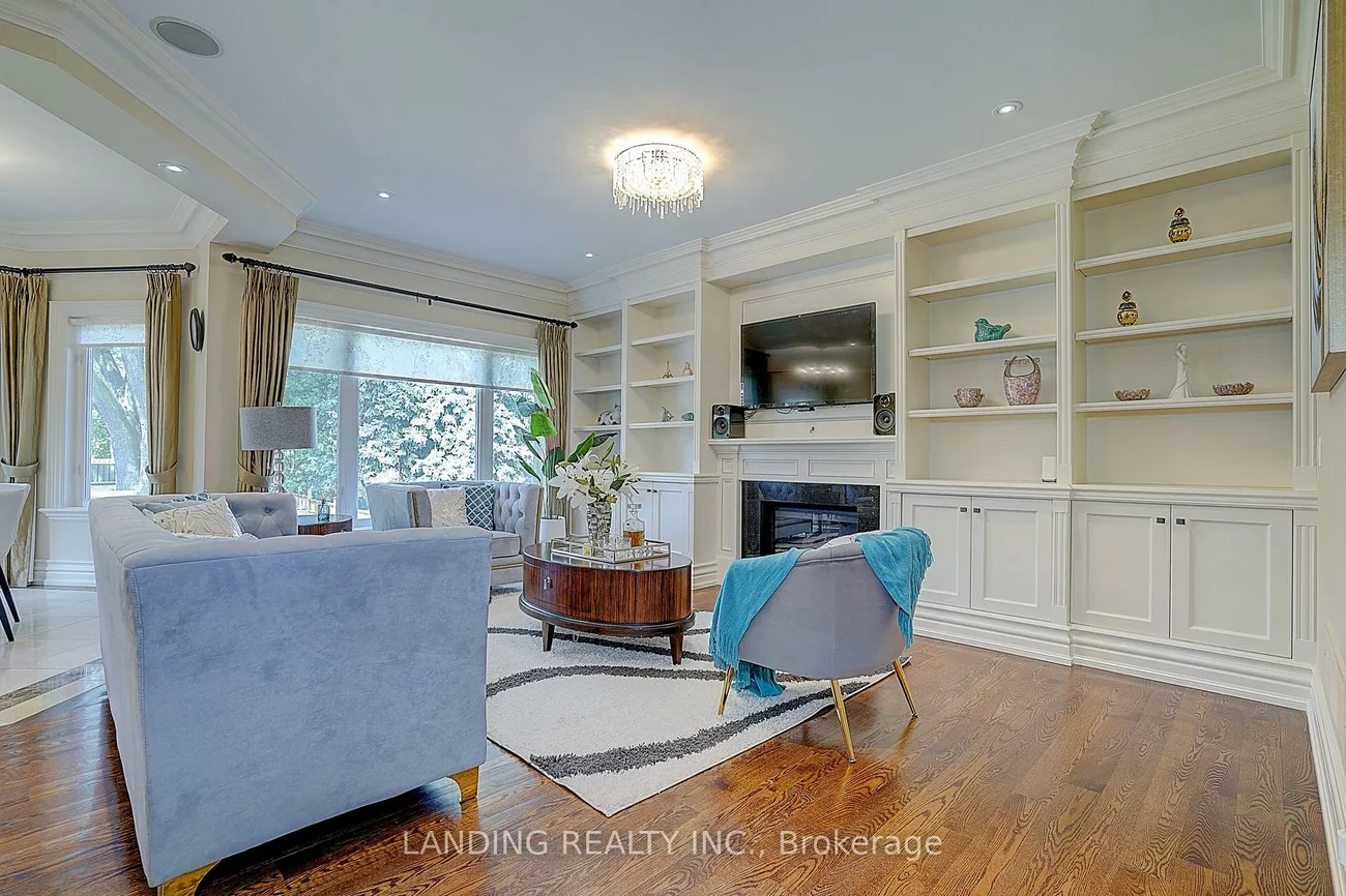 24, Abbotsford, Willowdale West, Toronto