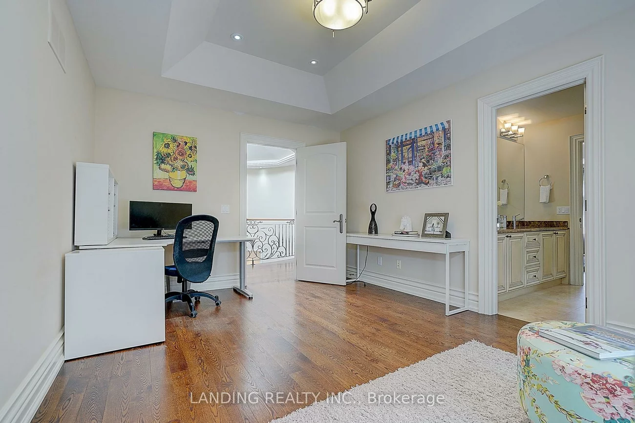 24, Abbotsford, Willowdale West, Toronto