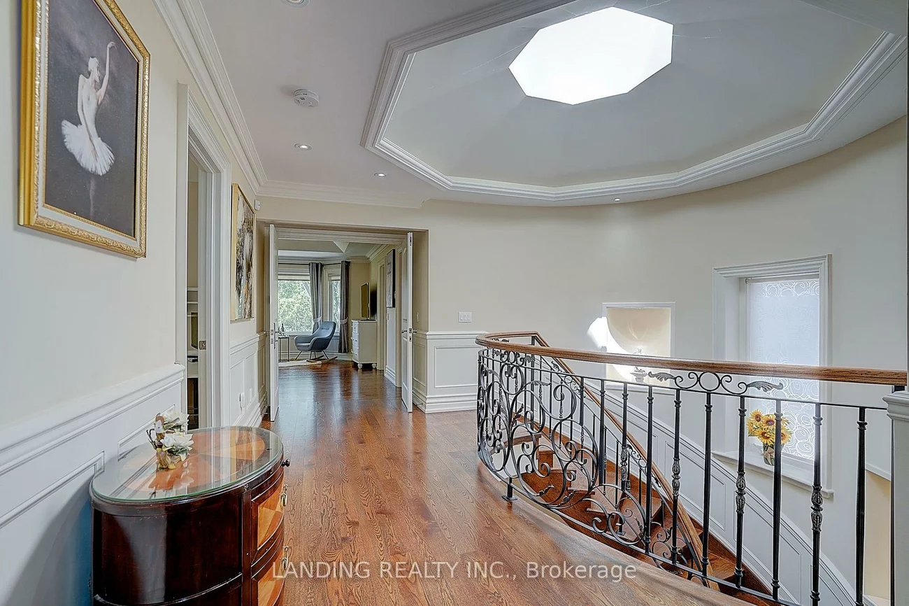 24, Abbotsford, Willowdale West, Toronto