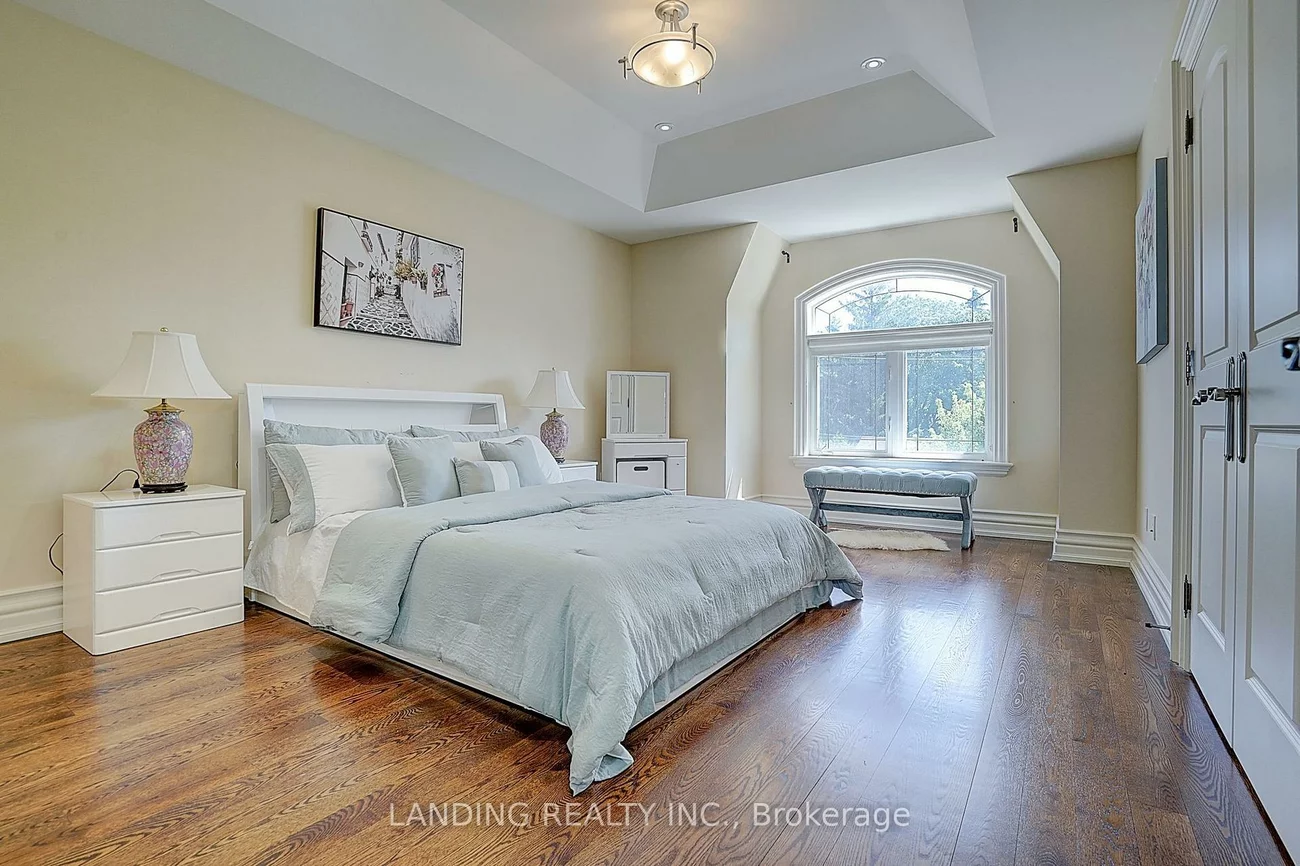 24, Abbotsford, Willowdale West, Toronto