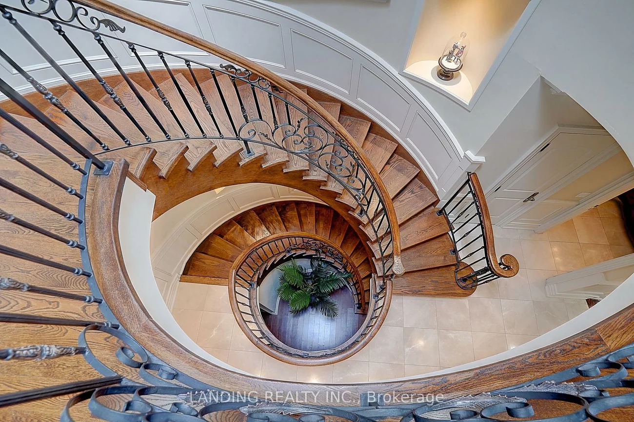 24, Abbotsford, Willowdale West, Toronto