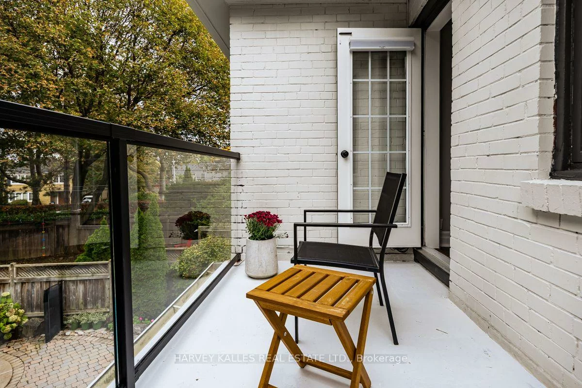 110, Chatsworth, Lawrence Park South, Toronto