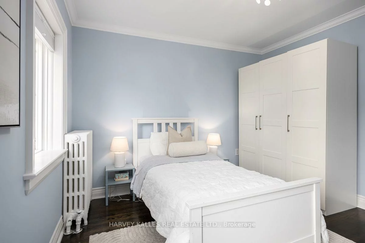 110, Chatsworth, Lawrence Park South, Toronto