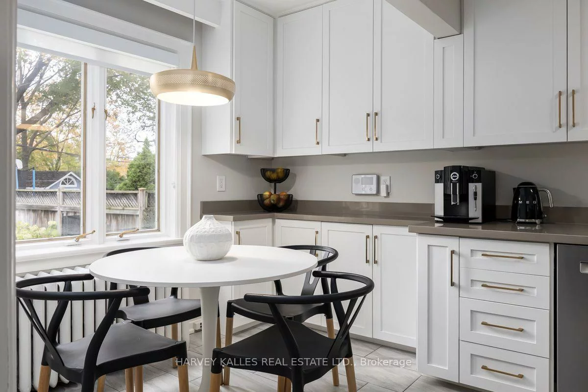 110, Chatsworth, Lawrence Park South, Toronto