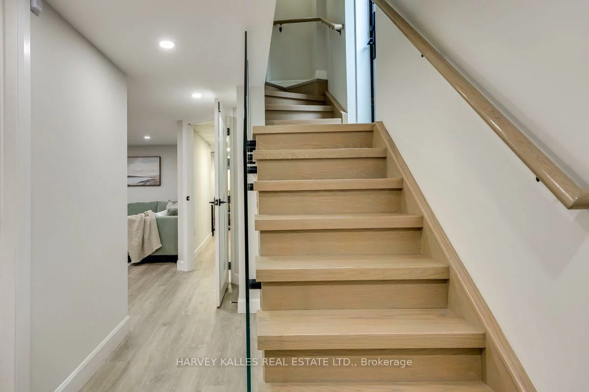 110, Chatsworth, Lawrence Park South, Toronto