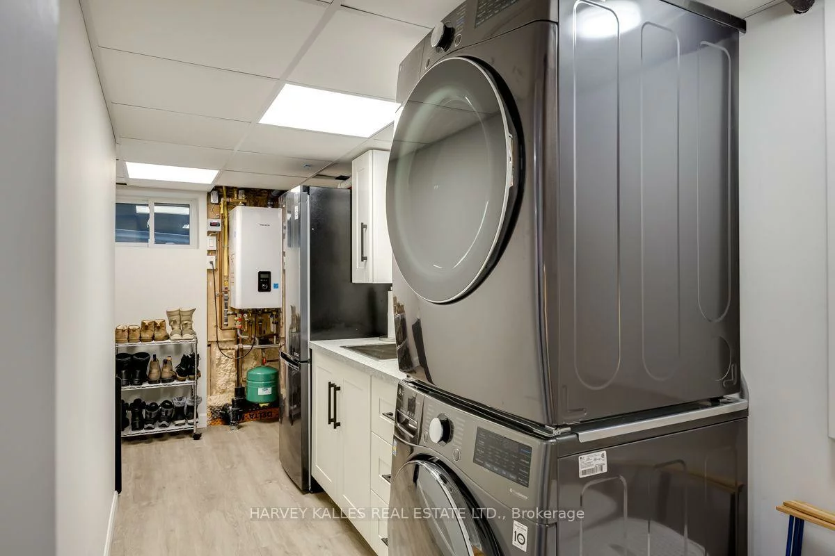 110, Chatsworth, Lawrence Park South, Toronto