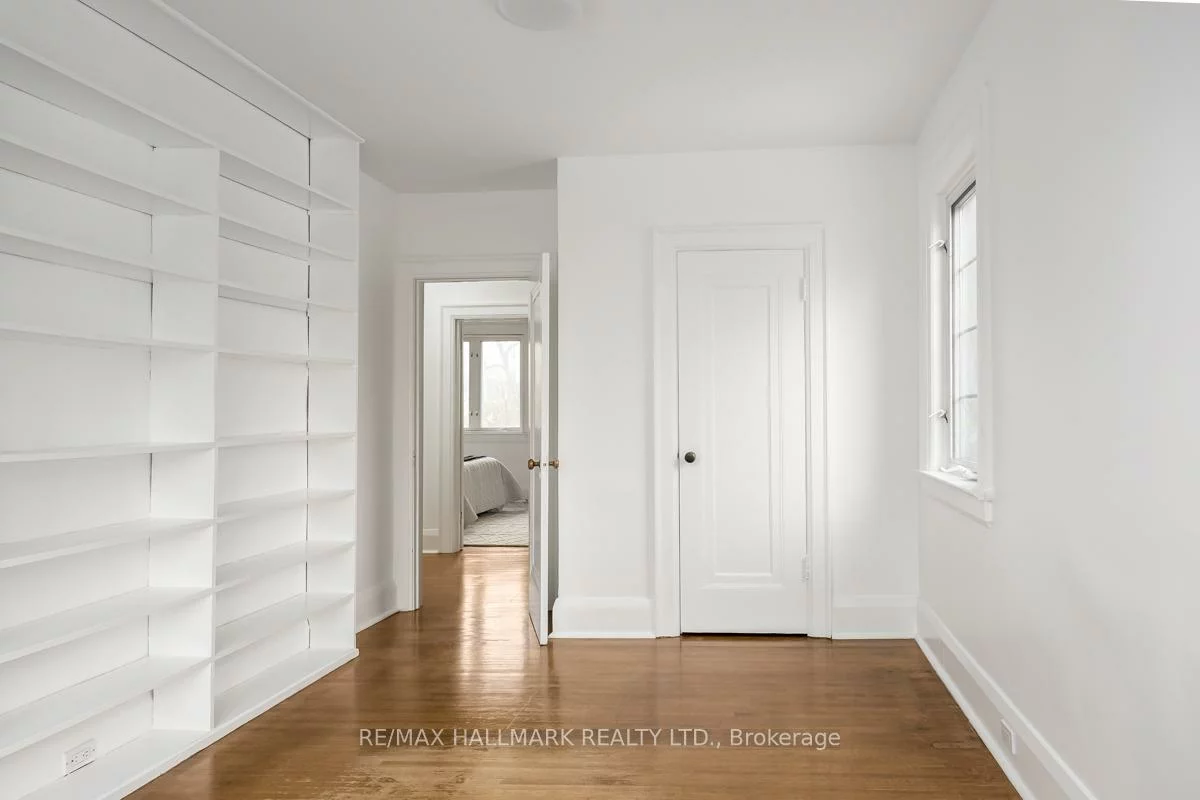 167, Welland, Rosedale-Moore Park, Toronto