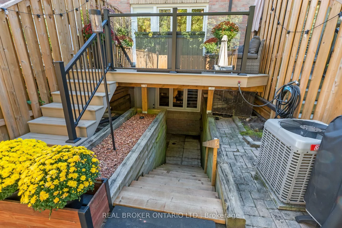 12, St. James, Cabbagetown-South St. James Town, Toronto