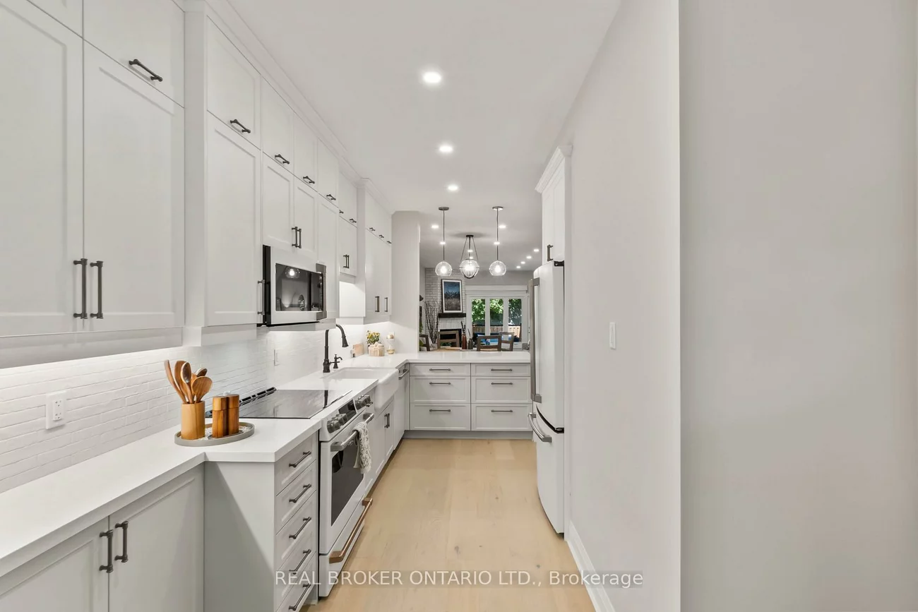 12, St. James, Cabbagetown-South St. James Town, Toronto