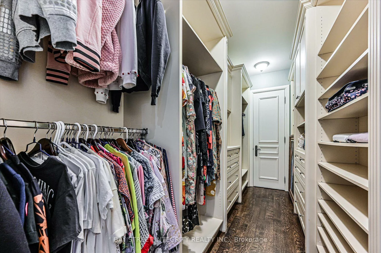 5, Westgrove, Bedford Park-Nortown, Toronto