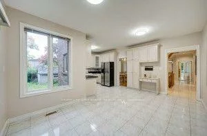 182, Finch, Newtonbrook East, Toronto