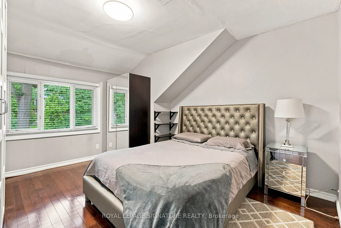 35, Regal, Wychwood, Toronto