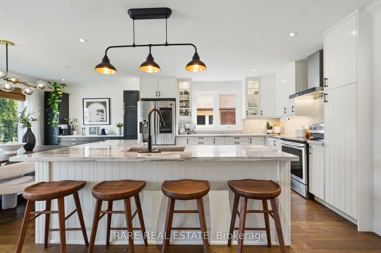 35, Kennard, Bathurst Manor, Toronto