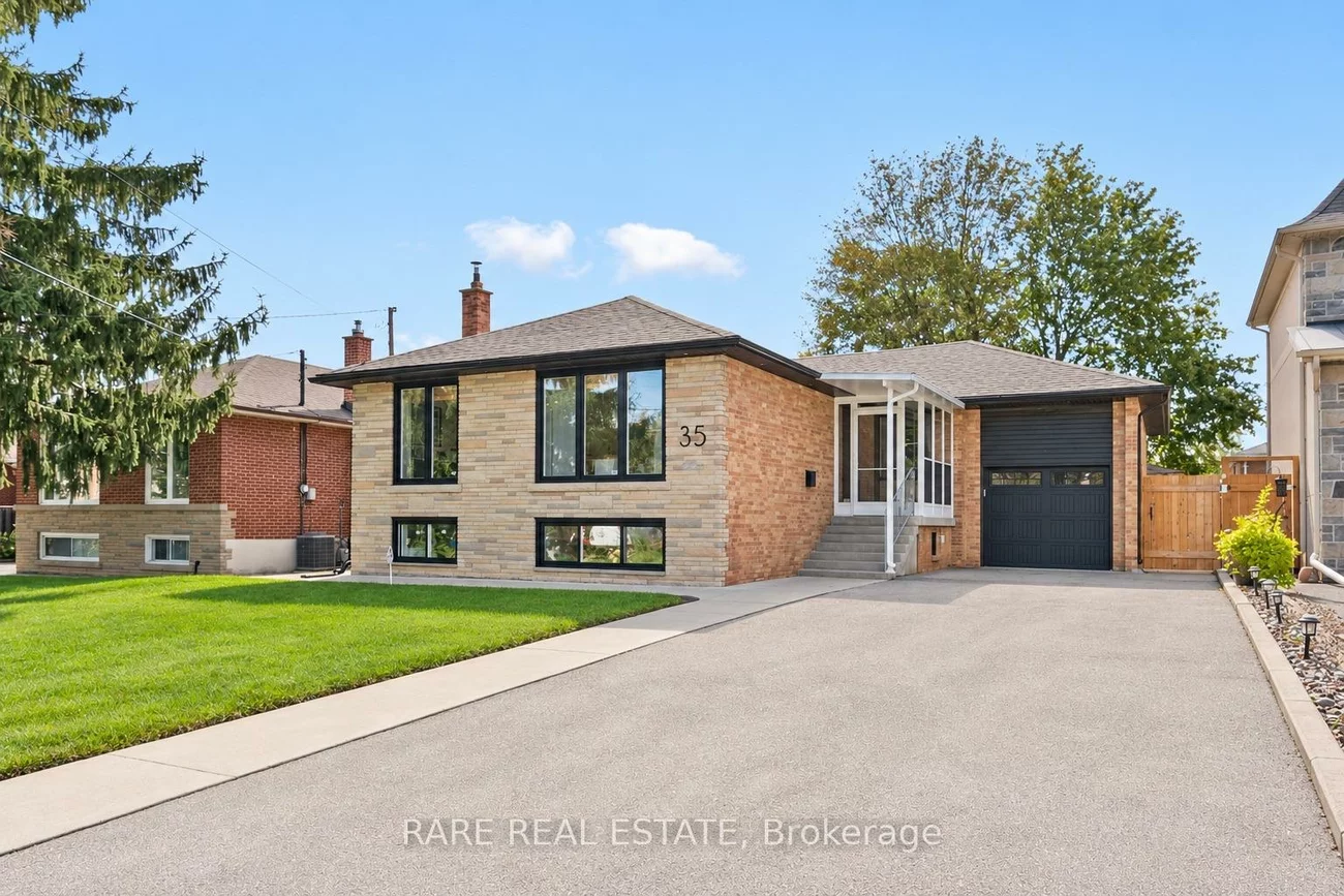 35, Kennard, Bathurst Manor, Toronto