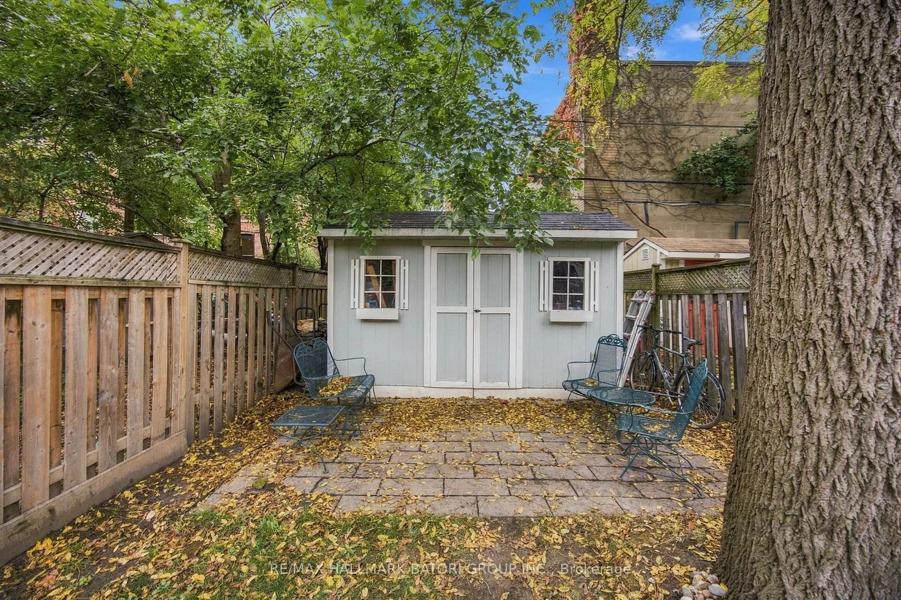 58, Ellsworth, Wychwood, Toronto